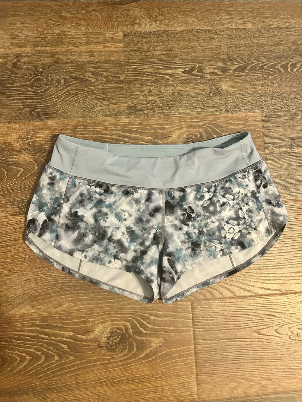 lululemon athletica Light Gray Floral-Print Athletic Shorts